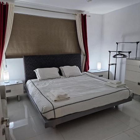 Town Pent House Διαμέρισμα Luqa Εξωτερικό φωτογραφία