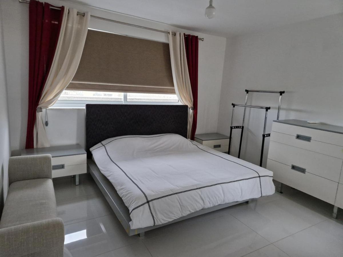 Town Pent House Διαμέρισμα Luqa Εξωτερικό φωτογραφία