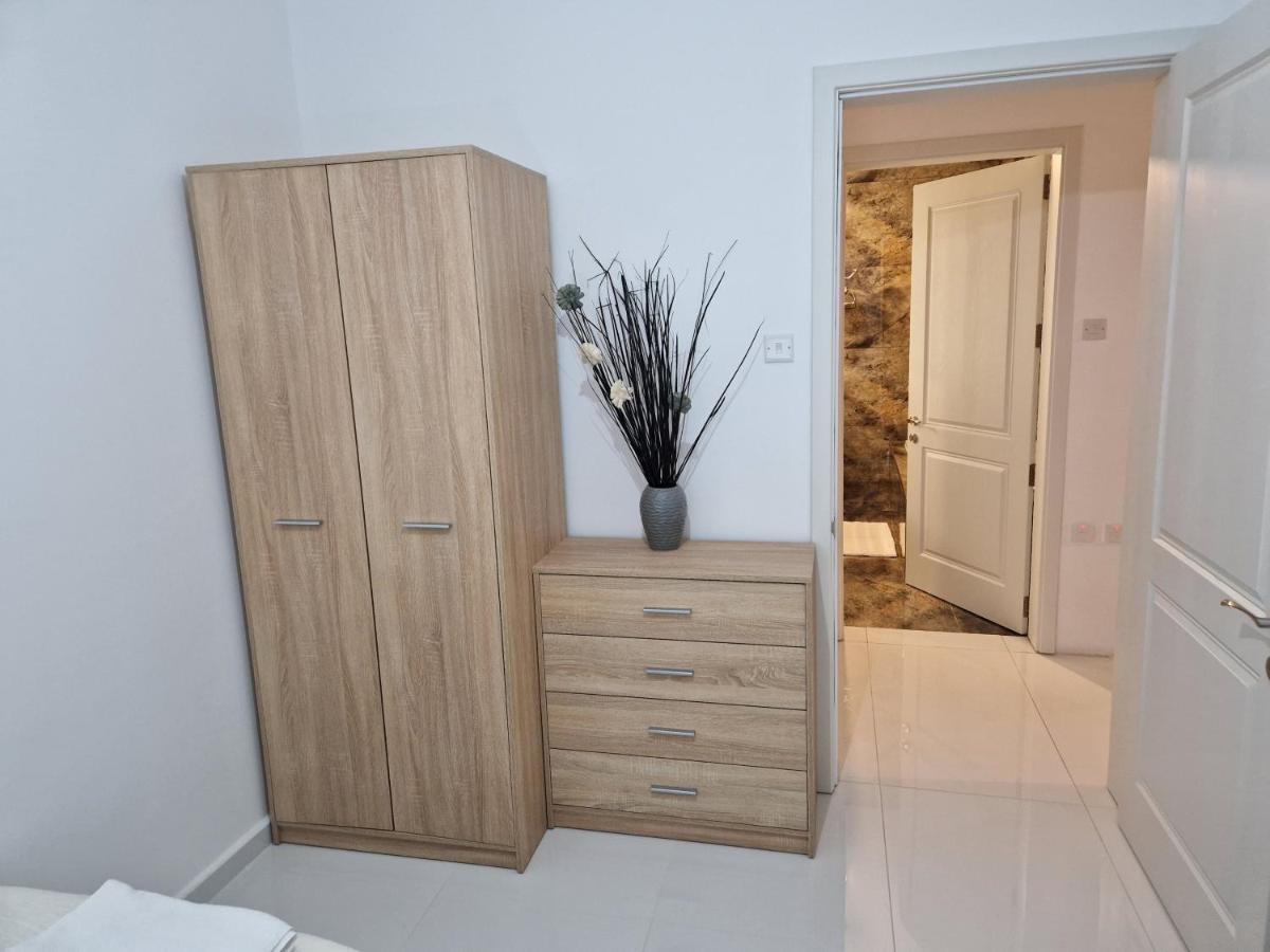 Town Pent House Διαμέρισμα Luqa Εξωτερικό φωτογραφία