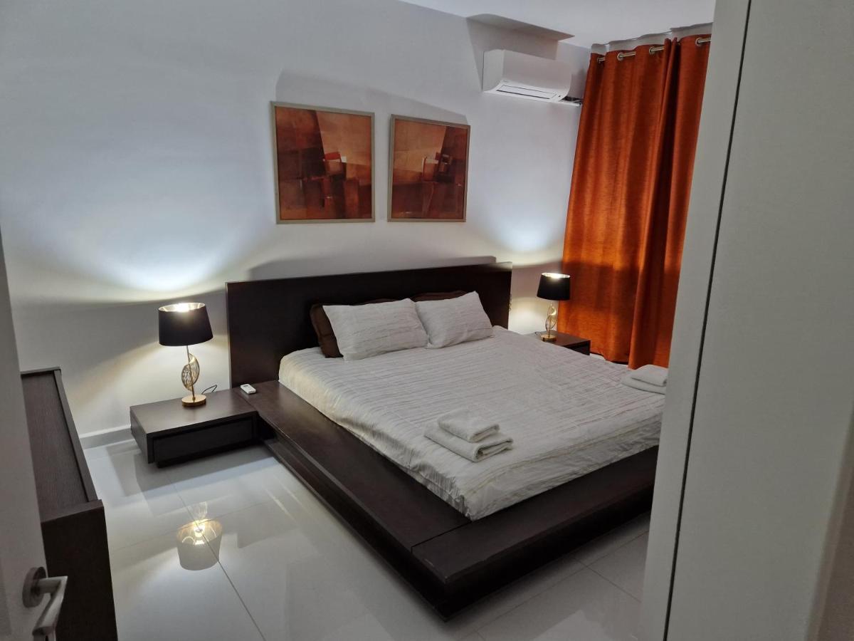 Town Pent House Διαμέρισμα Luqa Εξωτερικό φωτογραφία