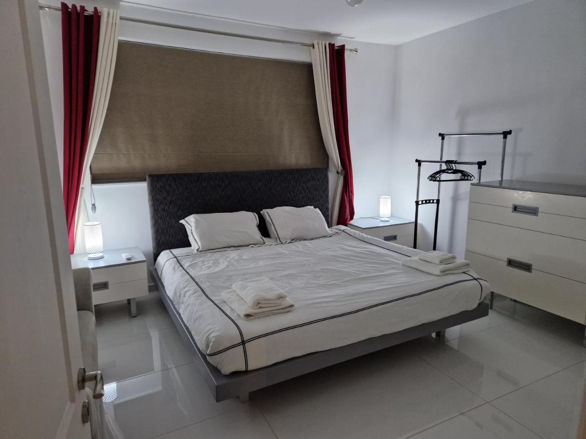 Town Pent House Διαμέρισμα Luqa Εξωτερικό φωτογραφία